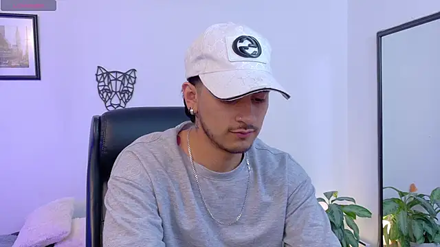 Elian_savoy: απευθείας συνομιλία ΧΧΧ