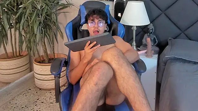 kai_storn: απευθείας συνομιλία ΧΧΧ