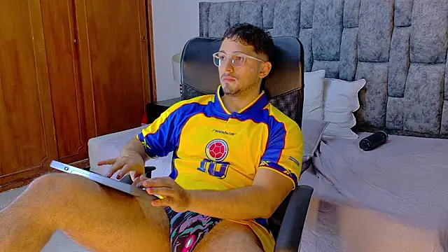 NICK_MOSS_: απευθείας συνομιλία ΧΧΧ