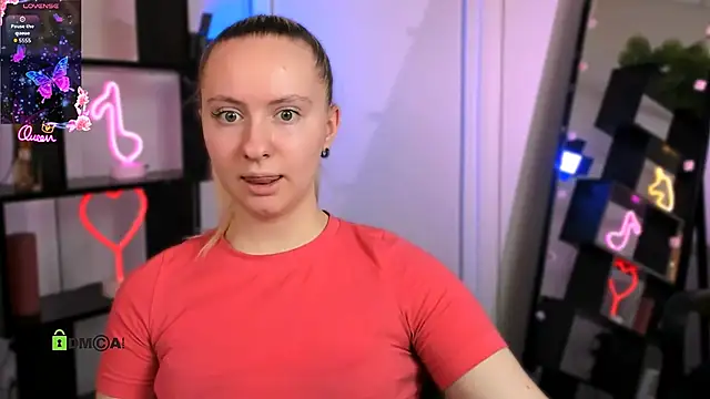 mila_glow1's Live XXX Chat