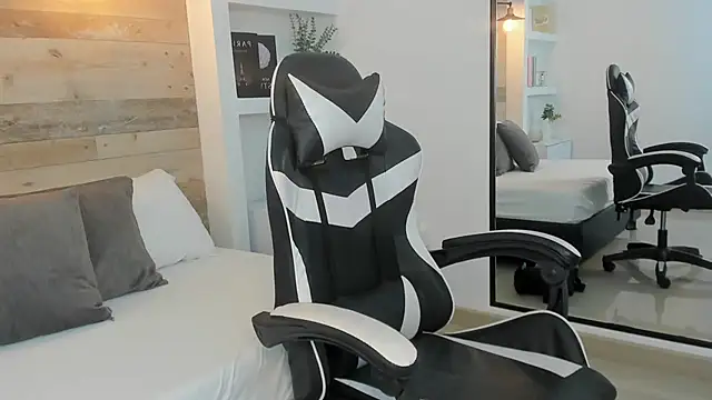 XXX chat uživo modela rachel_foxx_