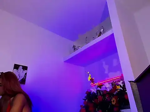 Show modela Ciara_HotTs na web-kameri