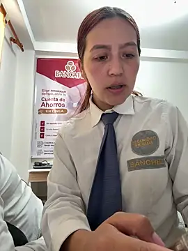 Emily-7_のライブXXXチャット