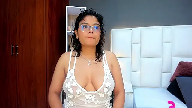 yeral2017 Chat XXX in diretta