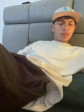 NaytonFreeman's Webcam Show