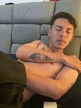 NaytonFreeman – webcam-show