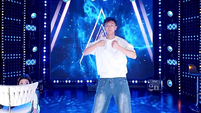 cdyyds003: онлайн-секс-чат