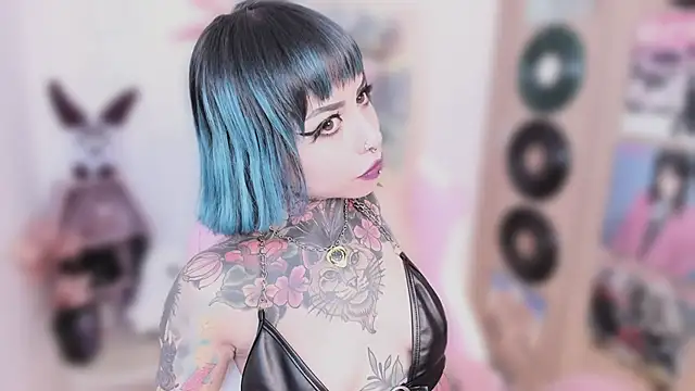 Chat XXX en directo de NikkiRamone