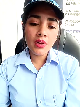 MAYE__13 Adlı Modelin Canlı XXX Sohbeti