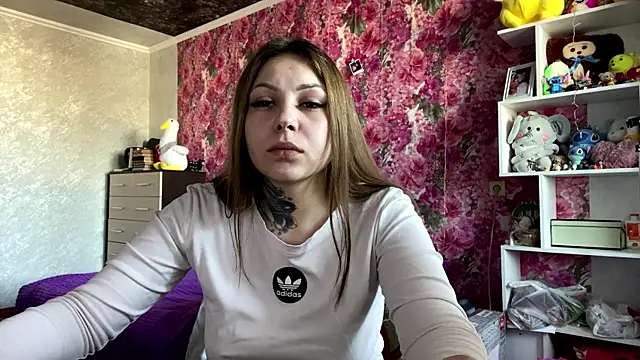 Chat +18 de TraciBallena ao vivo