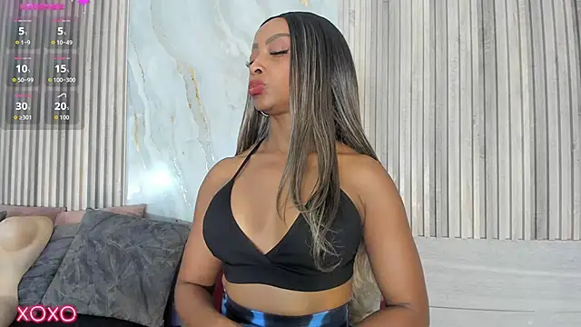 BriannaChelsea Adlı Modelin Canlı XXX Sohbeti