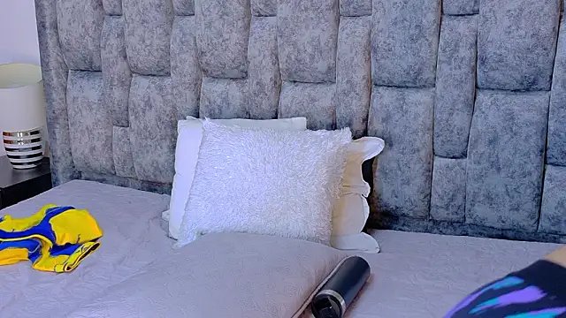 Chatroom XXX en direct de NICK_MOSS_