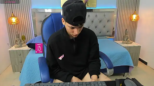 SamBlack_ Live XXX-chat