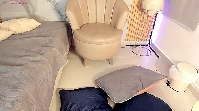 Fyre_divine: онлайн-секс-чат