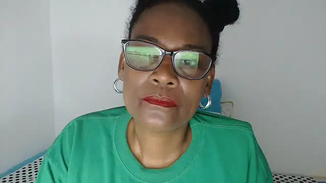 dana-black: онлайн-секс-чат