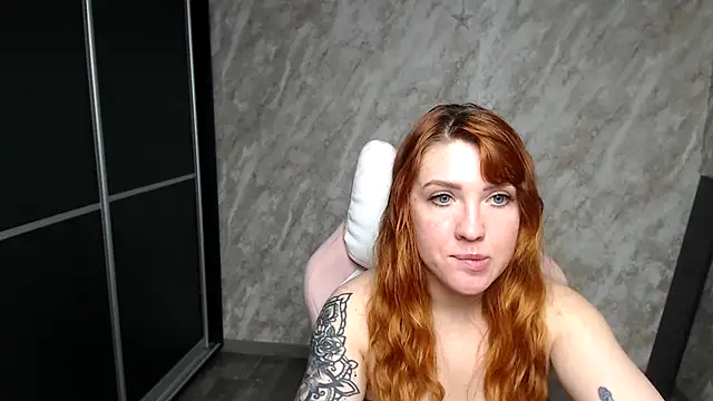 Reginasmilee's Live XXX Chat