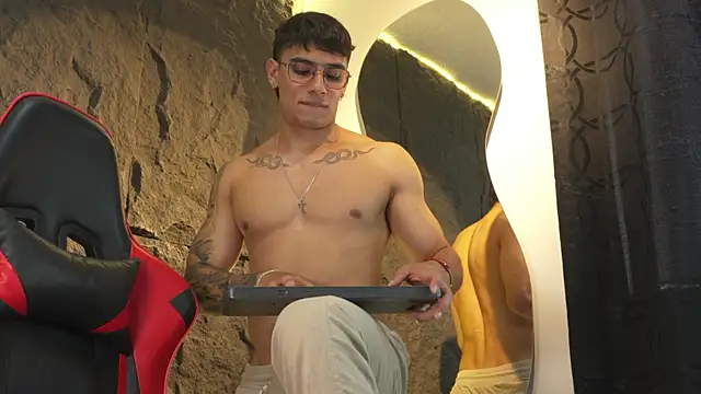 Онлайн чат XXX joseph_boy