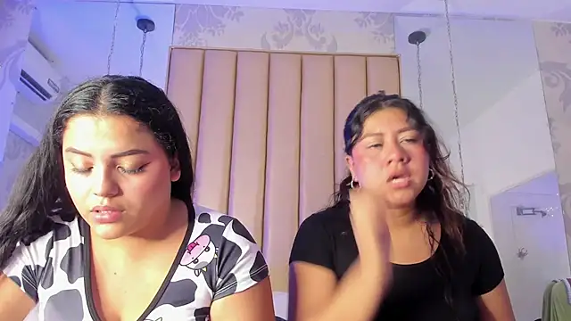 KonyBell's Live XXX Chat