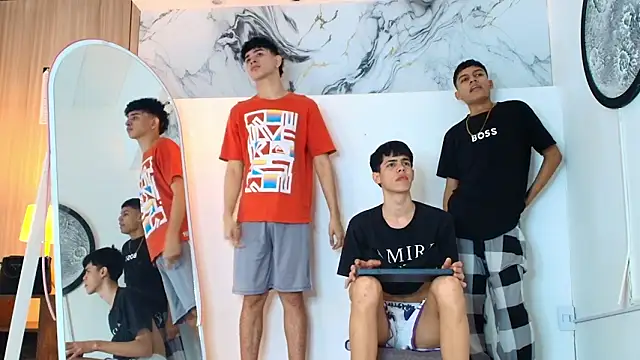 عرض كام TWINKS_FRIENDS