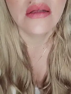 XXX chat uživo modela cameron_06