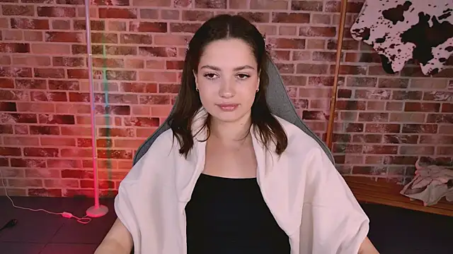 Chat +18 de KiraVair ao vivo