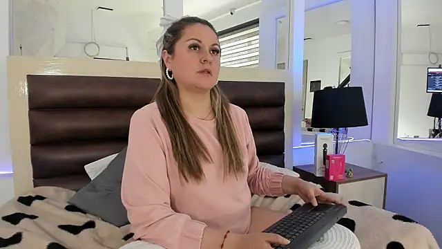 LaurenSpitz's Live XXX Chat