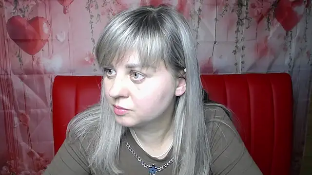 VeronicaSvittのライブXXXチャット