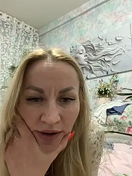 Chat XXX en directo de kira_saning