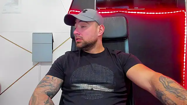 Czat XXX na żywo – DuncanStone