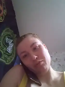 MoonIrene live XXX chat