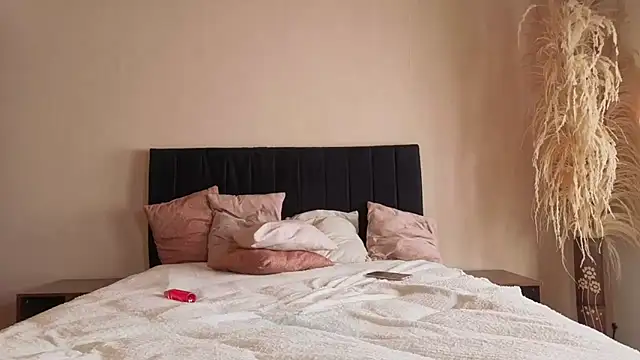 Isa_And_Natasha: вебкам-шоу