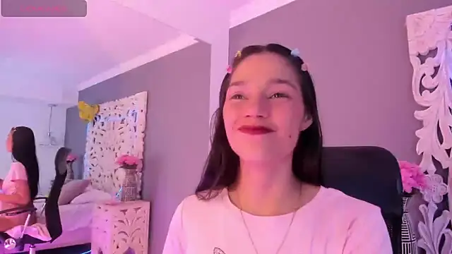 loraineblake Chat XXX in diretta