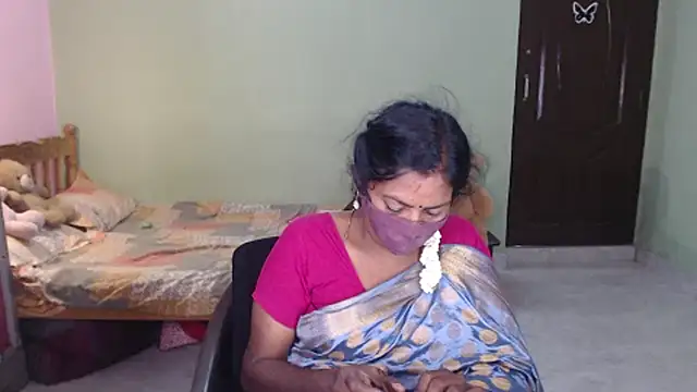 HotGulabiのウェブカメラショー