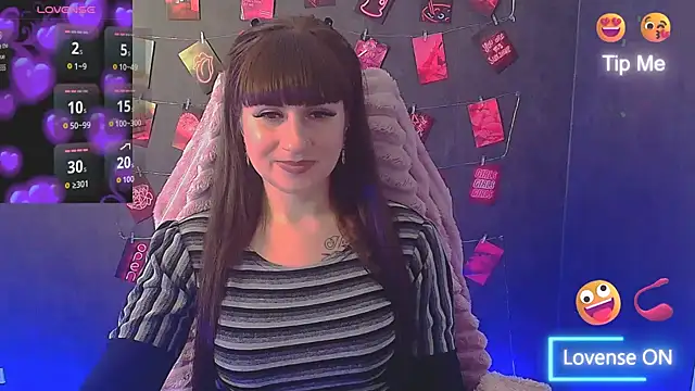 Violla_My 即時 XXX 聊天