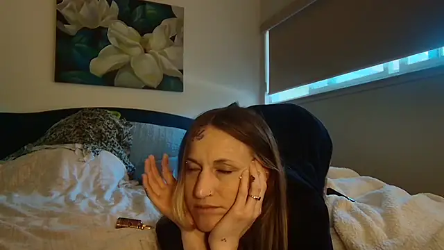 lavender_spits Live XXX-chat