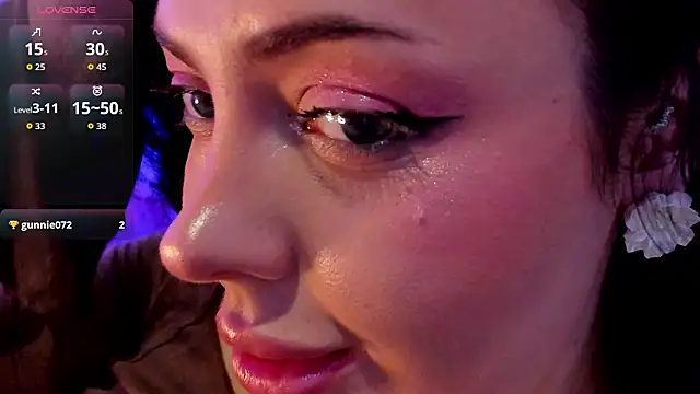 AlbaLimory élő XXX-chatje