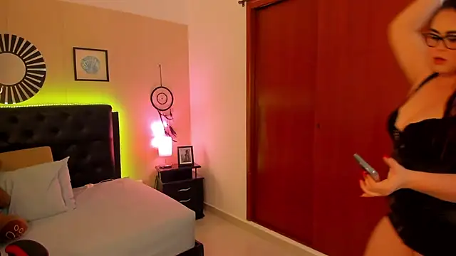 Sembang XXX Secara Langsung LolaVillalobos