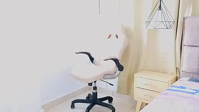 แชท XXX สดของ scarlettjohnson_