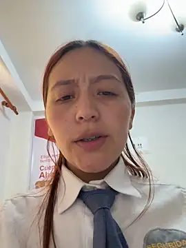 Emily-7_ – Naživo XXX chat