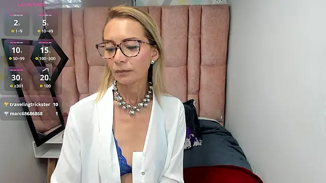 Issa_Milf__ Live XXX Chat