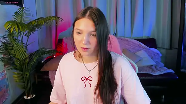 Raven_Crowe Live XXX-Chat