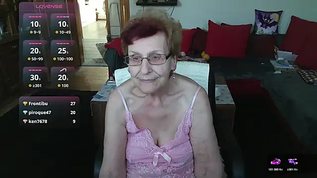 HeisseomaOriginal Adlı Modelin Canlı XXX Sohbeti