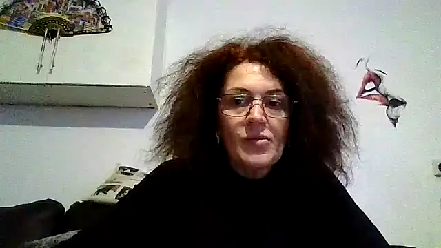 RubyyRosee Adlı Modelin Canlı XXX Sohbeti