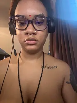 nickytheehawtie: απευθείας συνομιλία ΧΧΧ