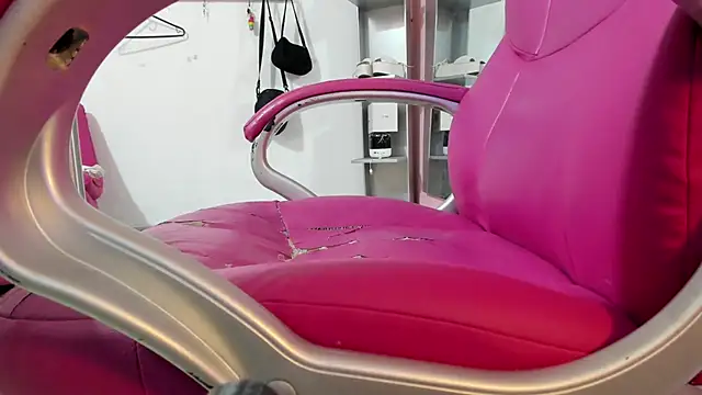 CAMILA--REY Adlı Modelin Canlı XXX Sohbeti