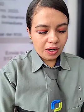 Chat XXX Live Ariana-07