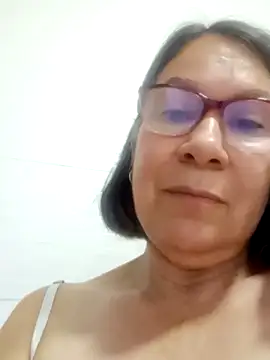 Pokazy przed kamerką – victoria_wayne