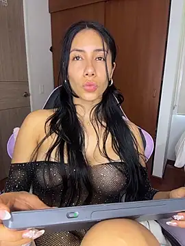 Živý XXX chat ArianaReynoldss