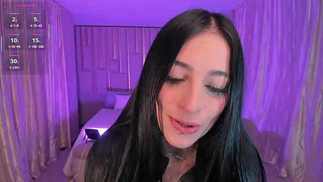 MilaLawrence's Live XXX Chat