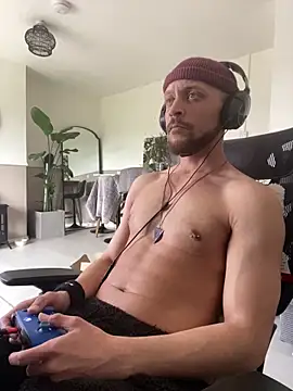 MattMiller28 现场XXX聊天